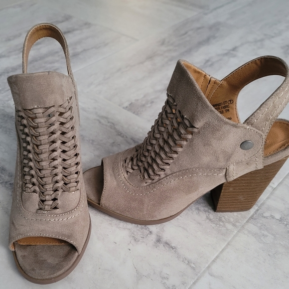 Not Rated Shoes - Women's size 7 shoes